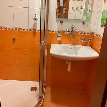 U Splavu 3*