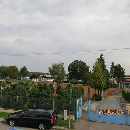 U Splavu Πανσιόν