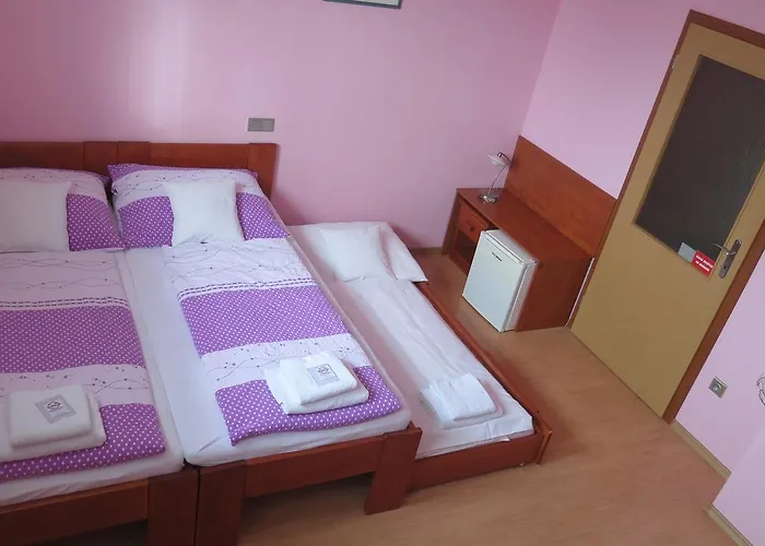 U Splavu Pensionat